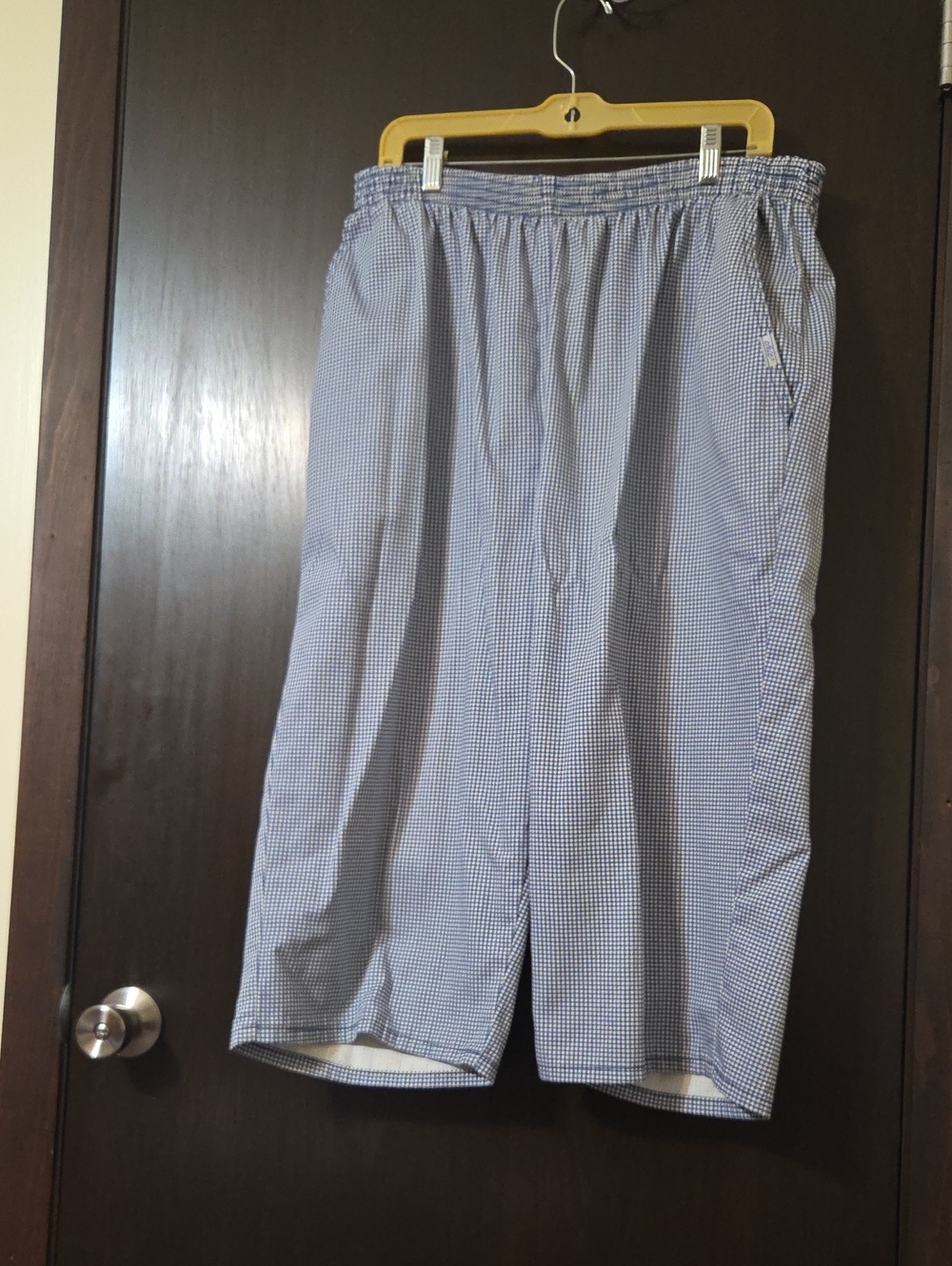 Chic ladies blue and white patterned pants cropped 22W